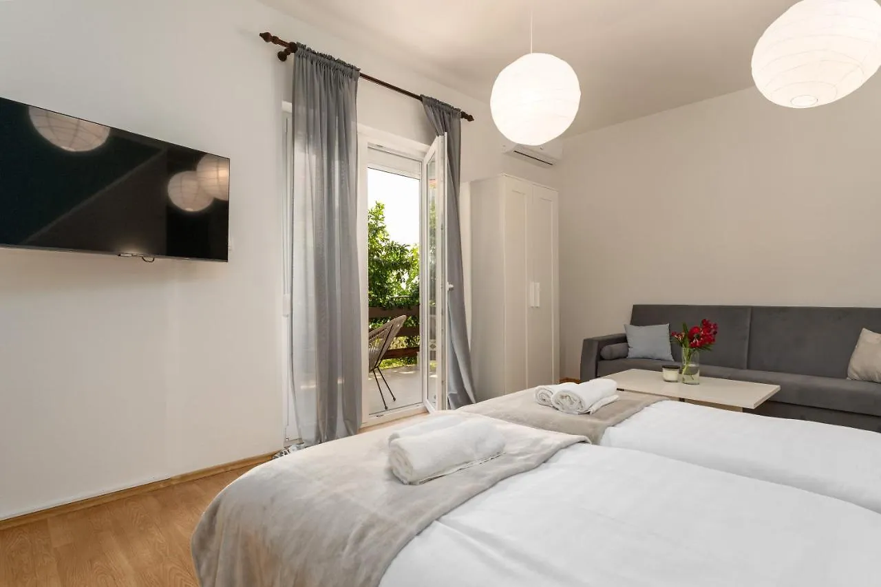 Apartment Fiorella Novigrad  Croatia