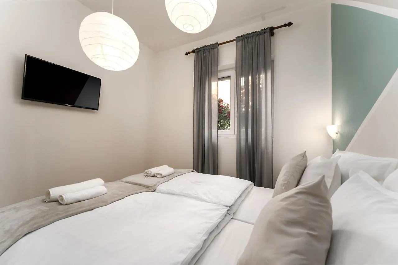 Apartment Fiorella Novigrad