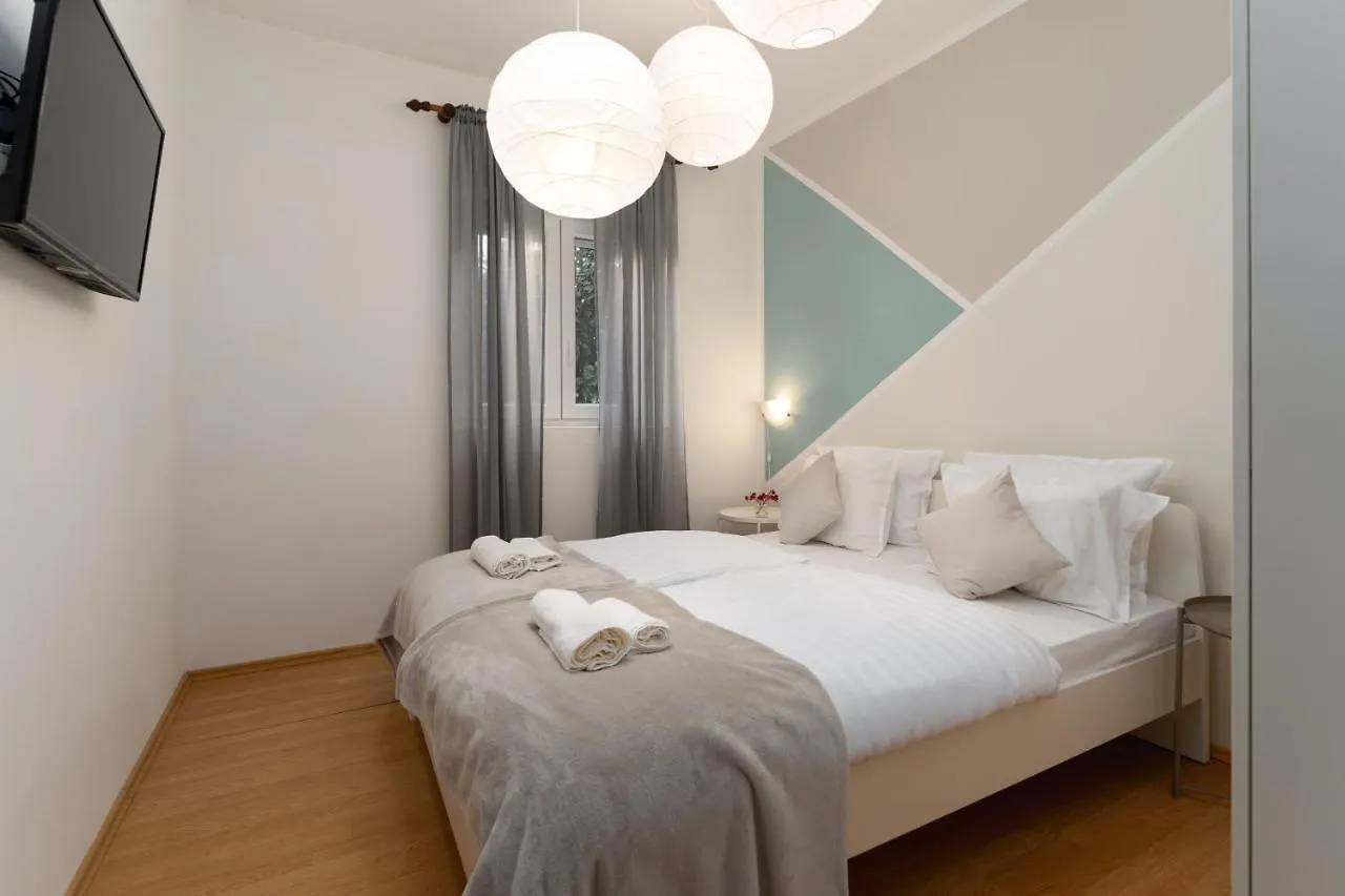 Apartment Fiorella Novigrad