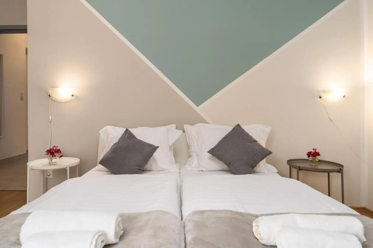 Apartment Fiorella Novigrad
